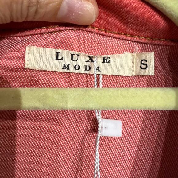 Luxe Moda Pink Denim Floral Embroidered Jean Jacket Sz NWT - Picture 5 of 13